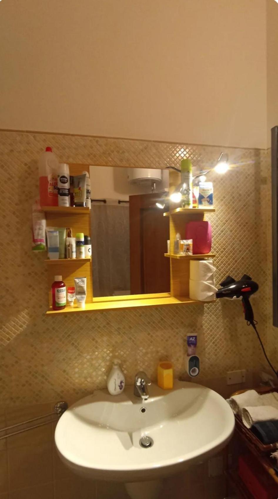 Castello Camera Privata, Nell'Appartamento Condiviso Cagliari Esterno foto